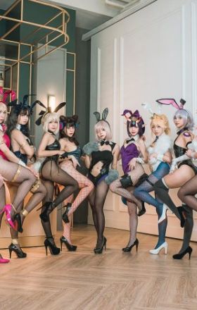 Hunny bunny cosplay