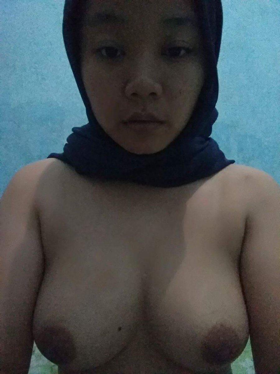 JilBoob eksibisionis