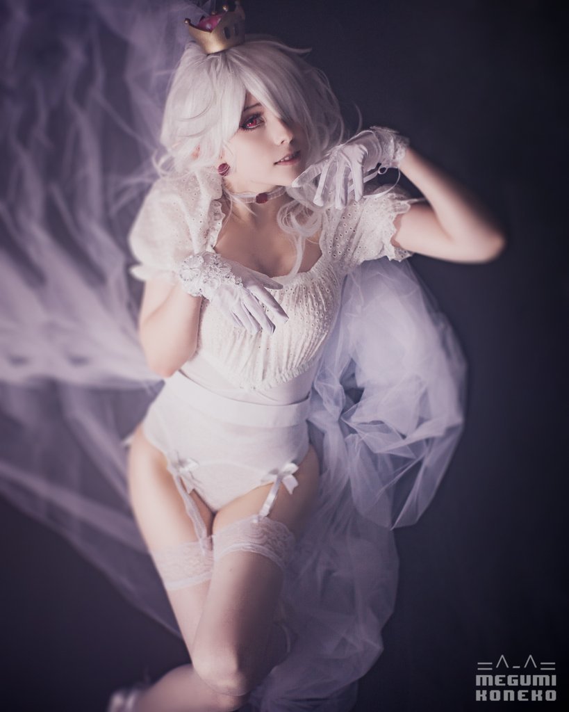 MEGUMI KONEKO COSPLAY