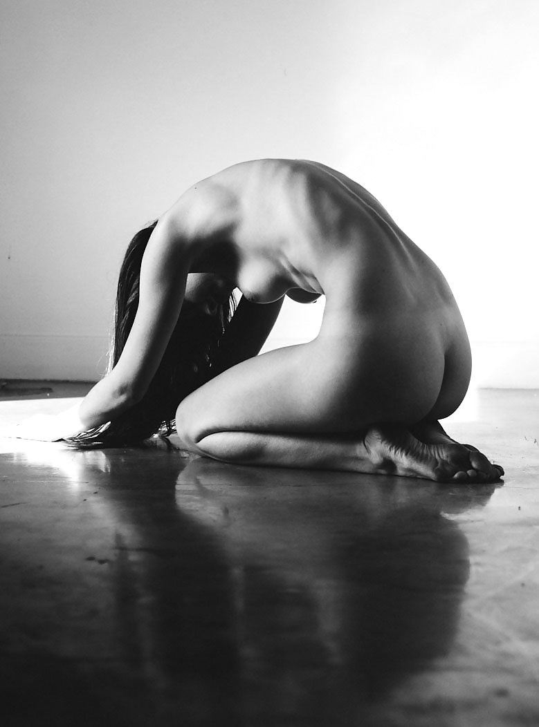 Naked women on Zen tape