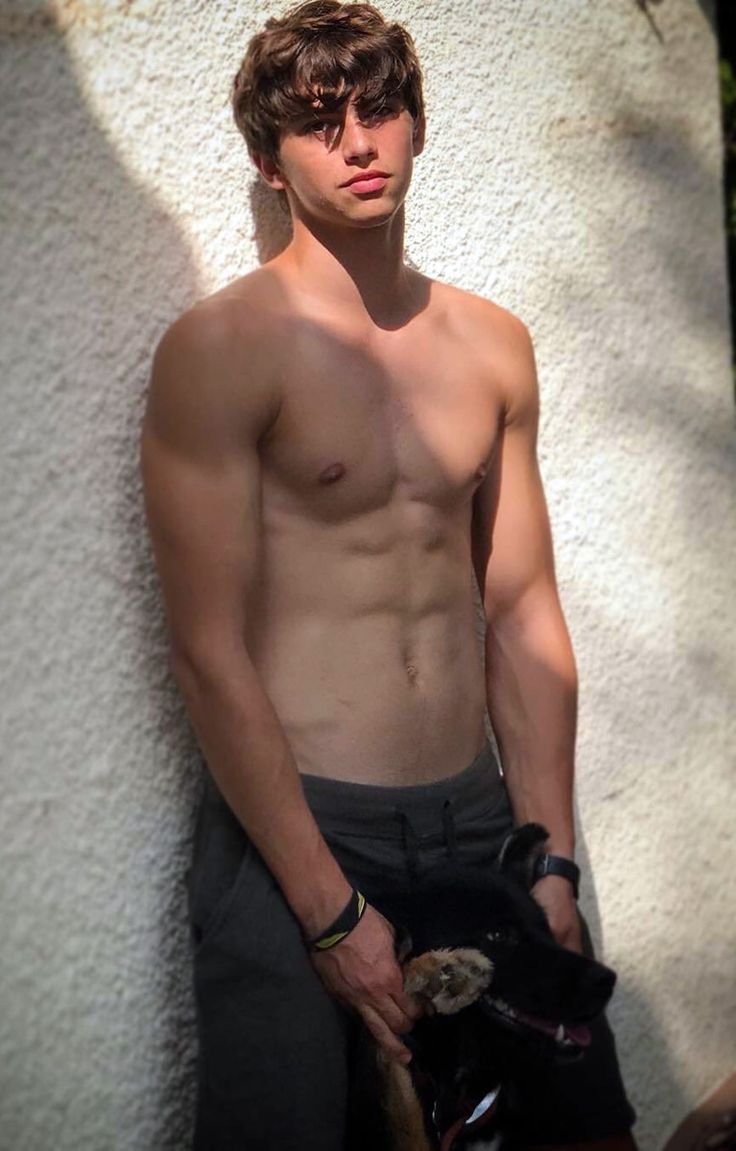 Levi NSFW