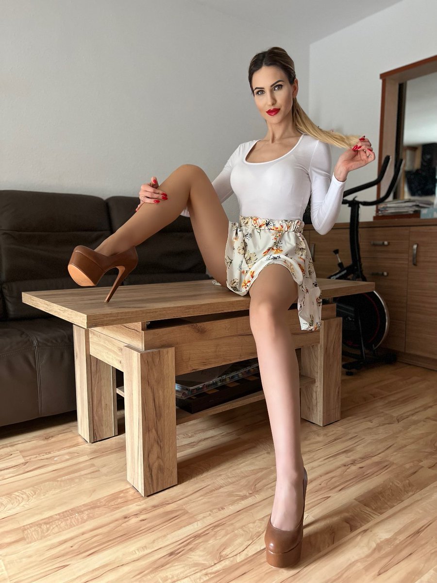Samantha Seant Stockings