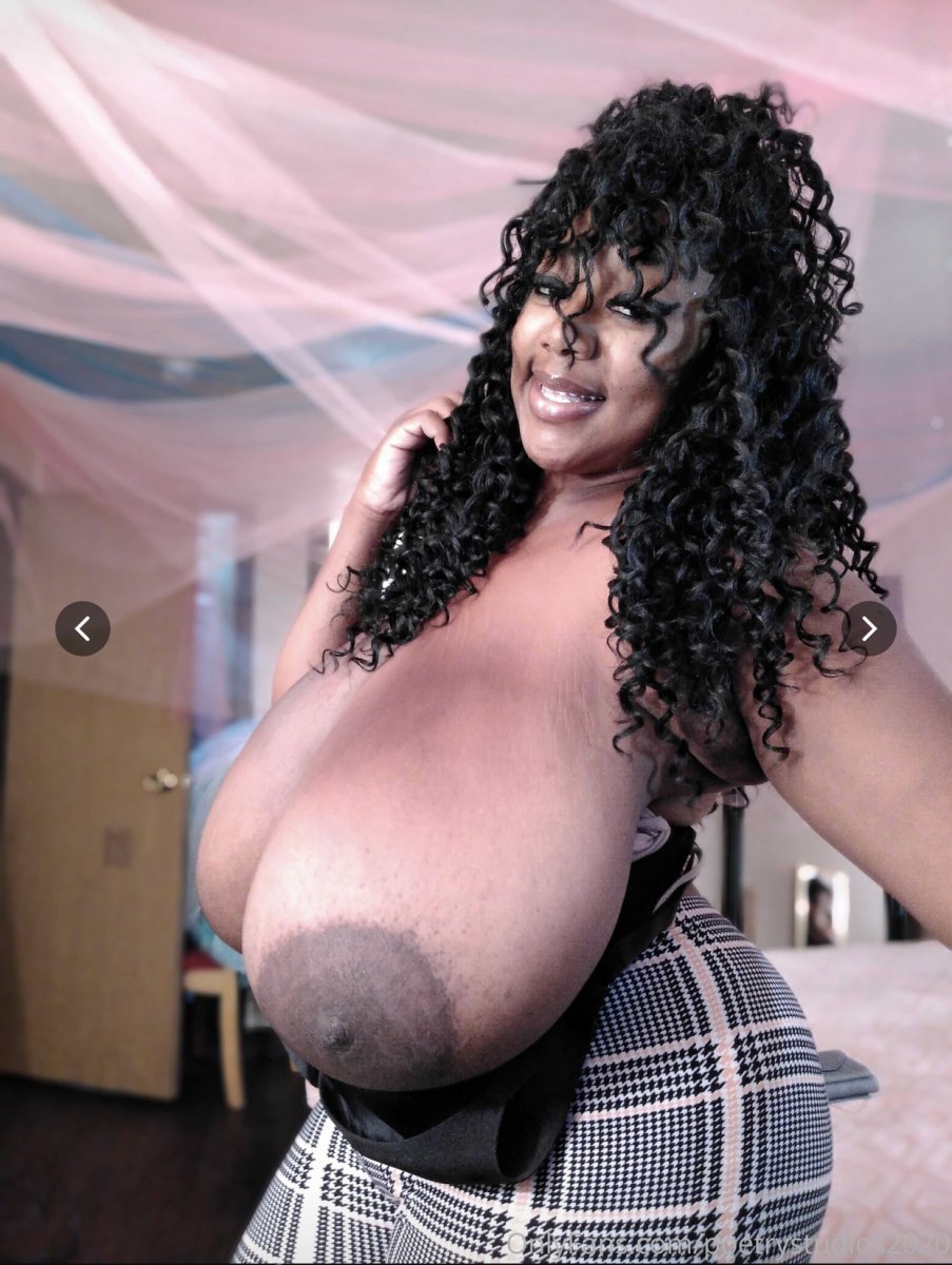 Poetry Studios Travis Naked Big Tits