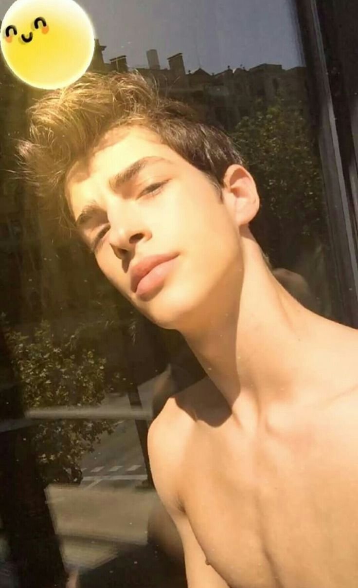 Manu Rios after shower