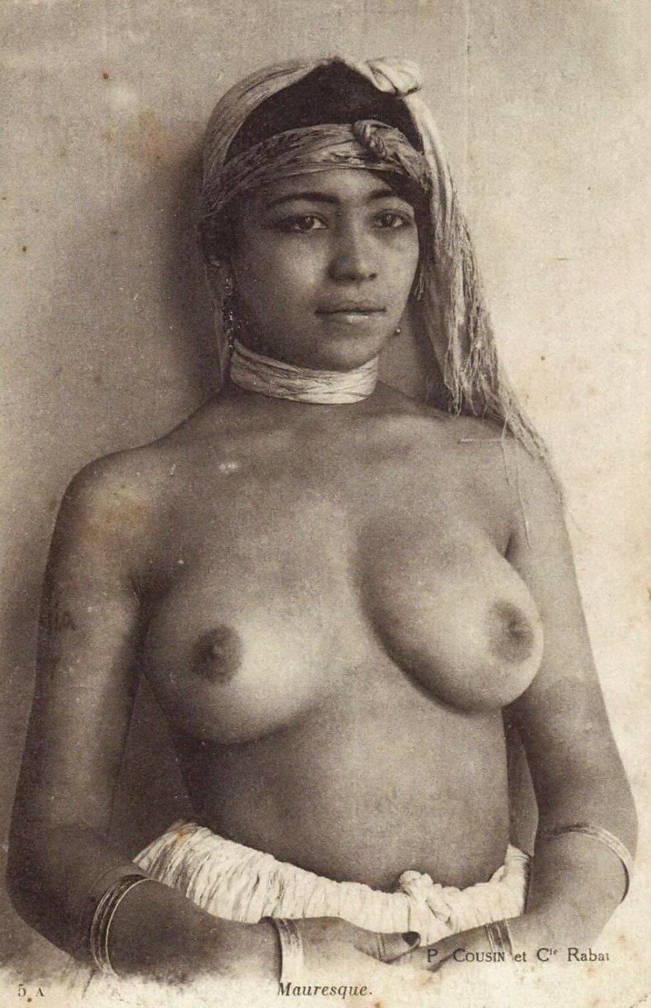 Naked Berber women