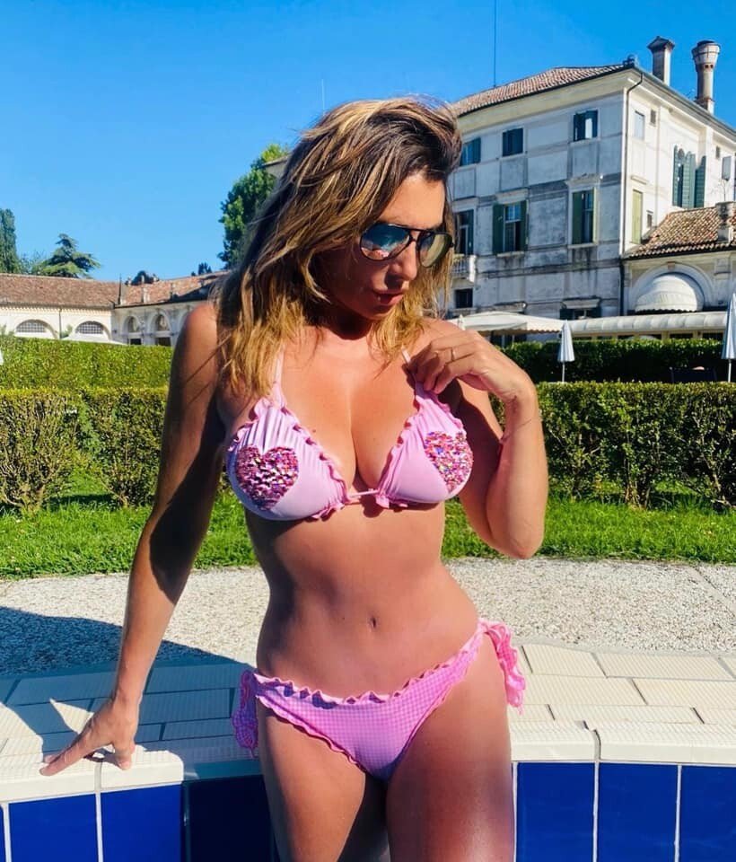 Sabrina nichole blogger full