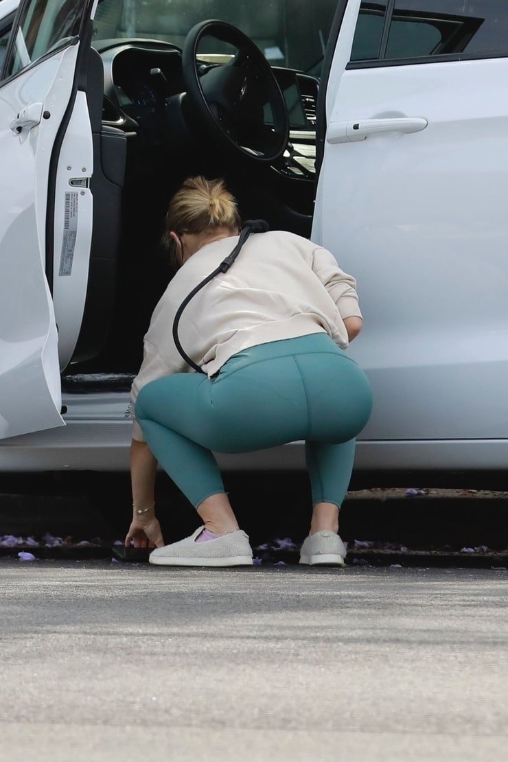 Kristen Bell Licking Legs