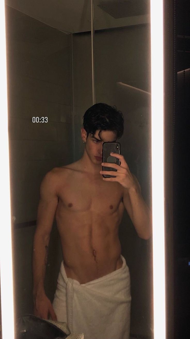 Manu Rios Selfi Persus