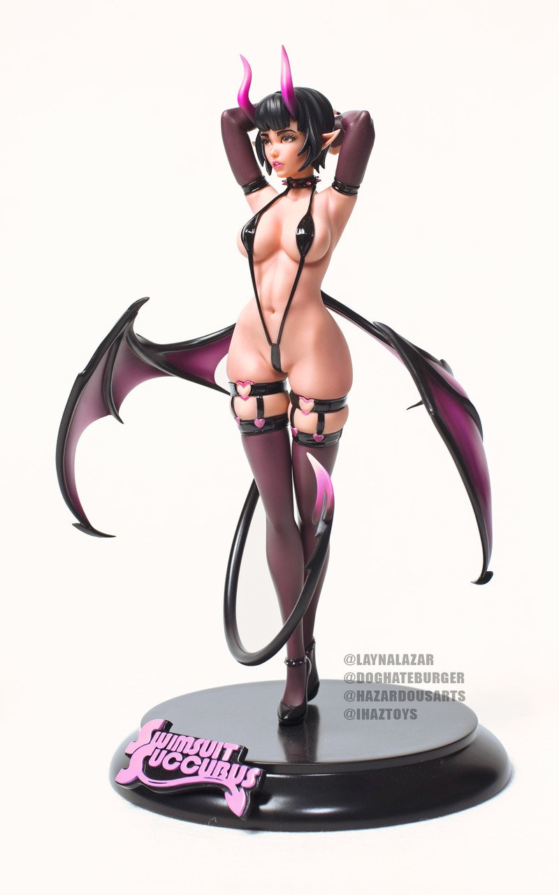 Swimsuitscubus plums