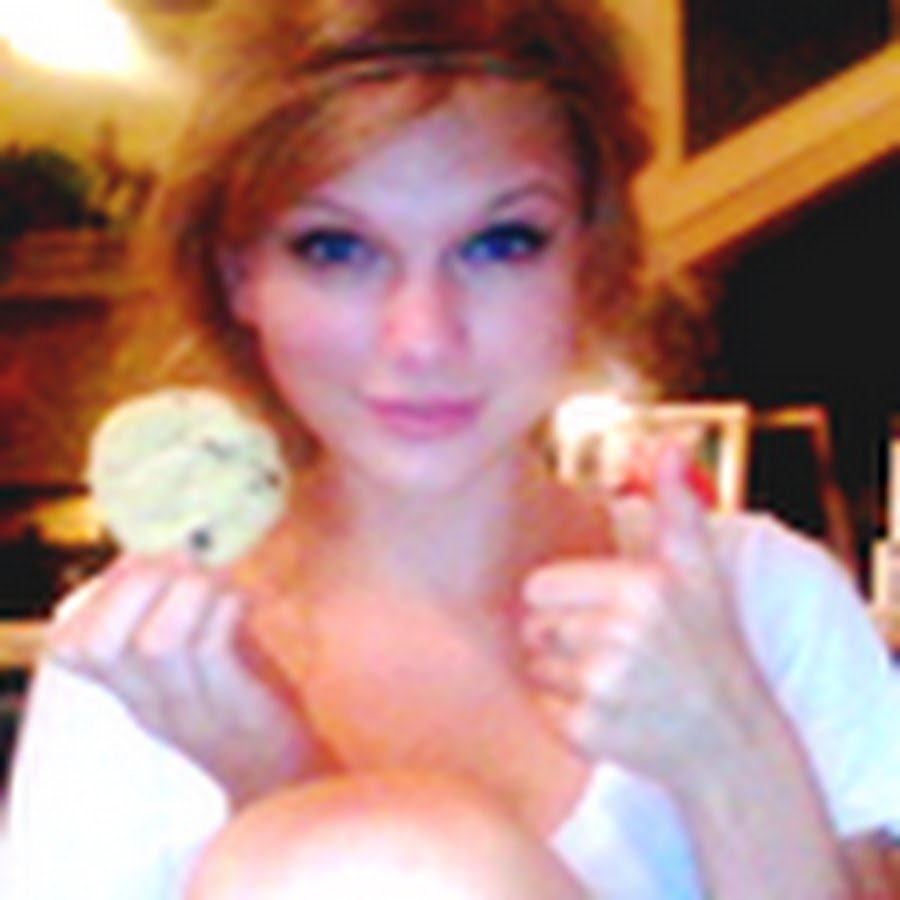 Taylor Swift Nude