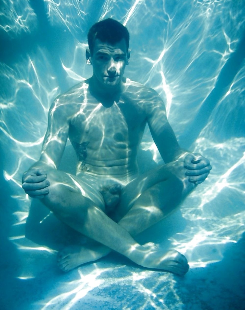 Swimming naked male - 71 photo