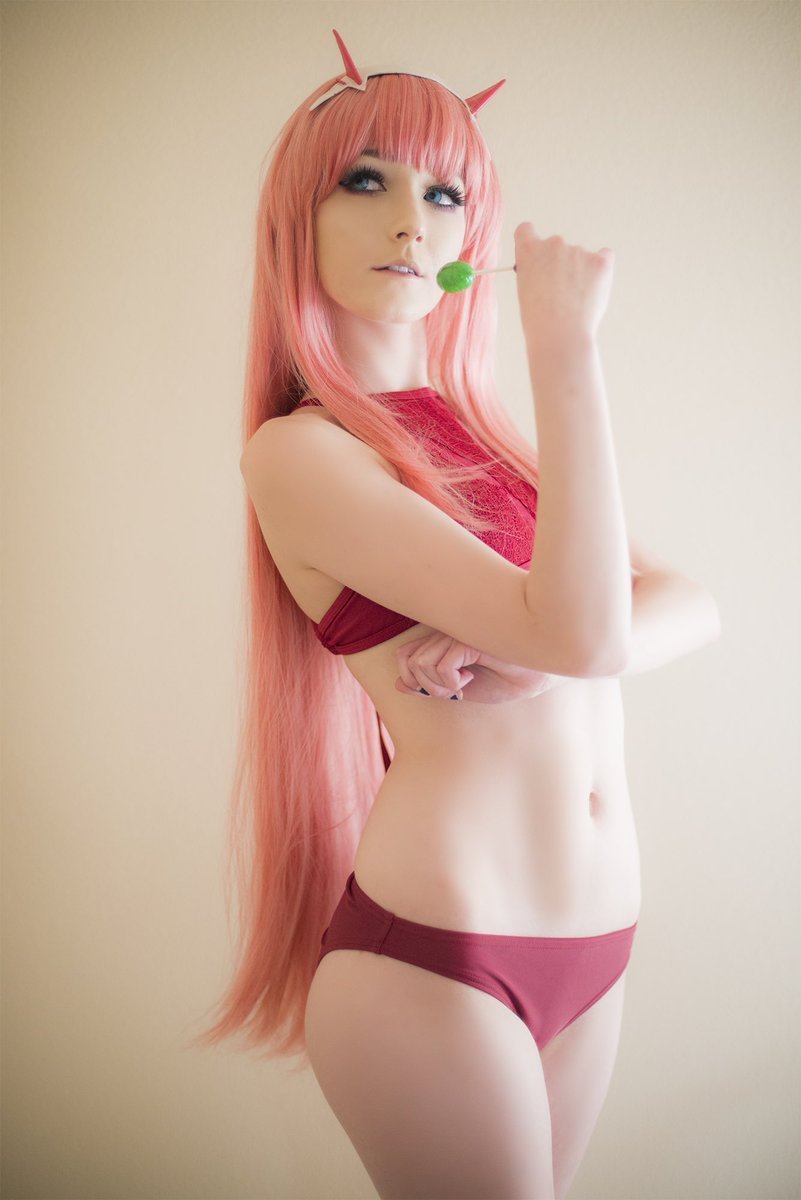 Sweetie fox lesbi - 72 photo