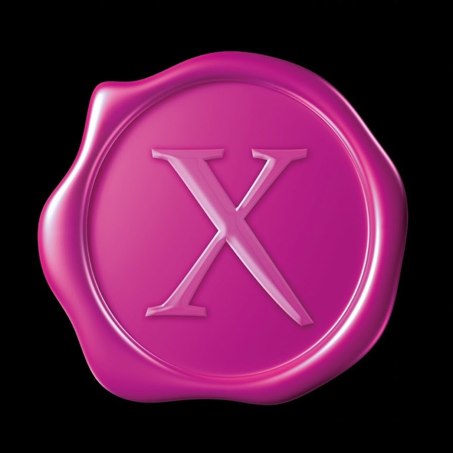Playboy girl on your desktop