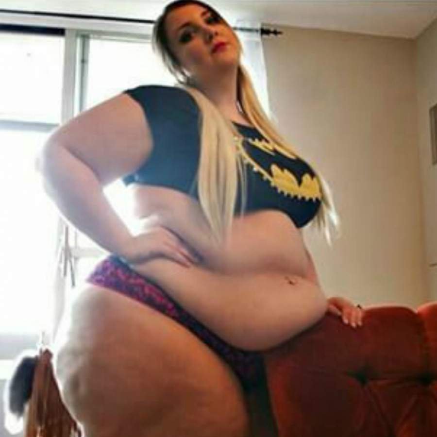 Fat Princess Courtney Mina