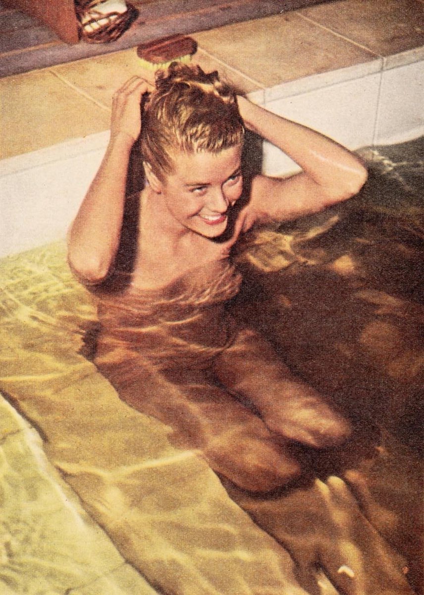 Grace Patricia Kelly, Nude