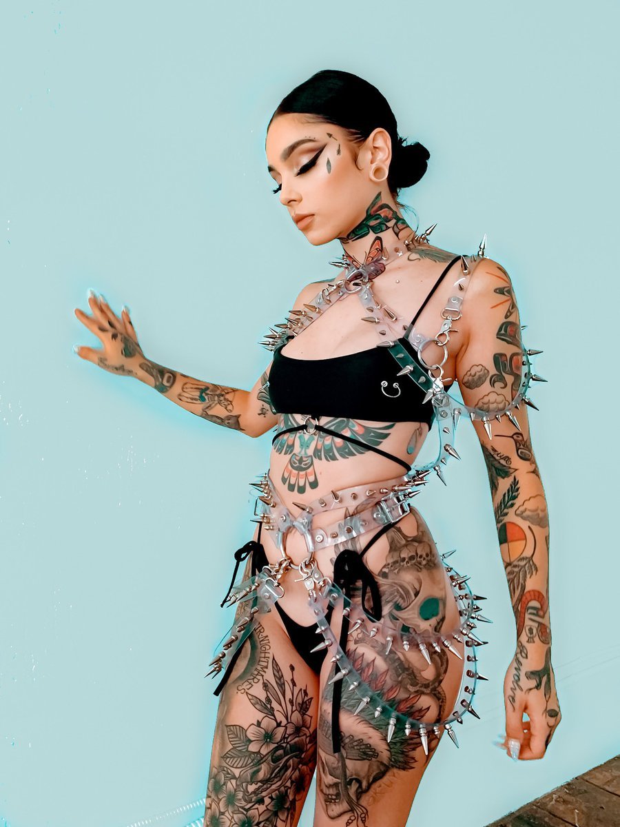 Taylor White 26-year-old tattoo model