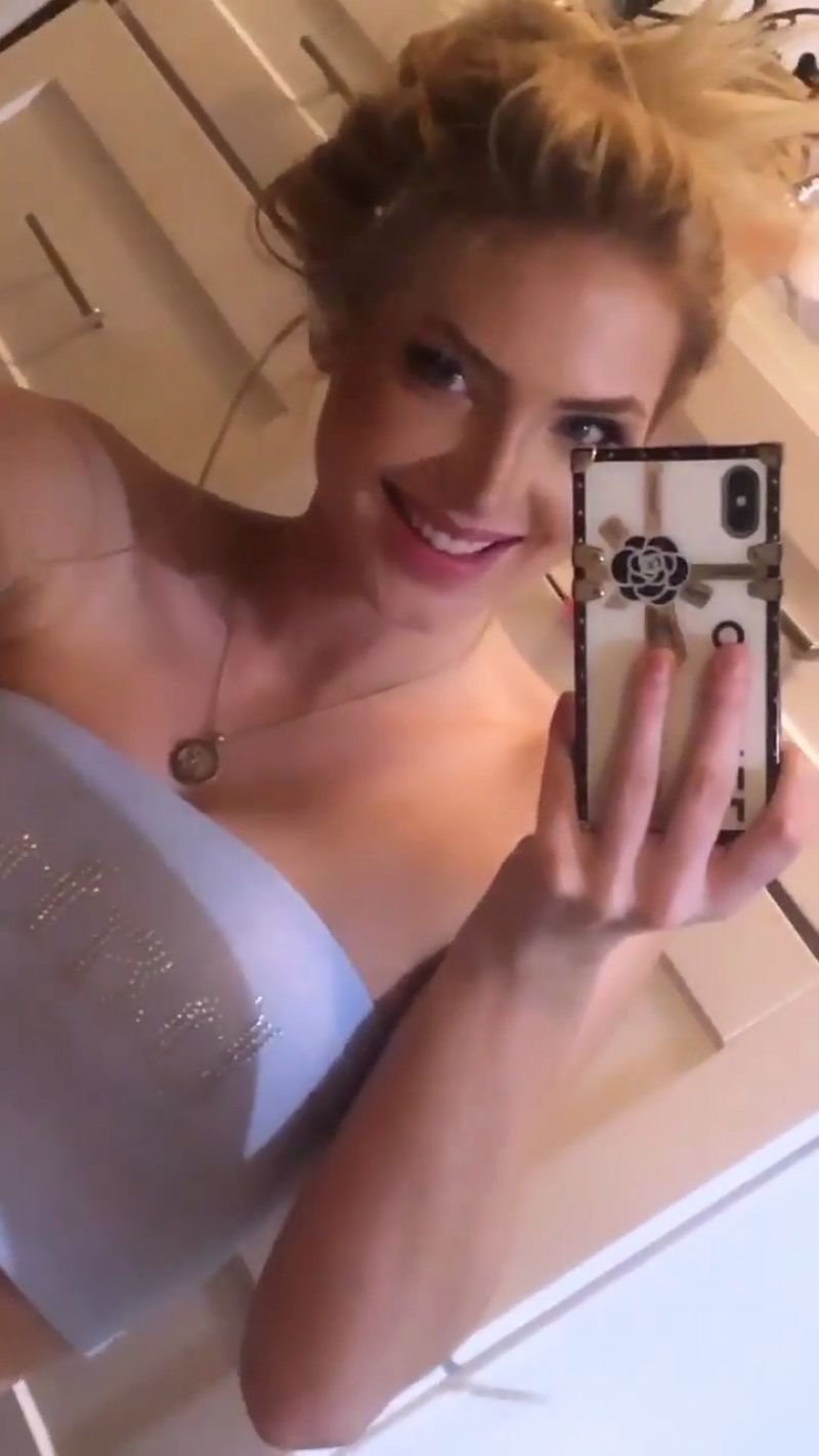 Saxon Sharbino Nude