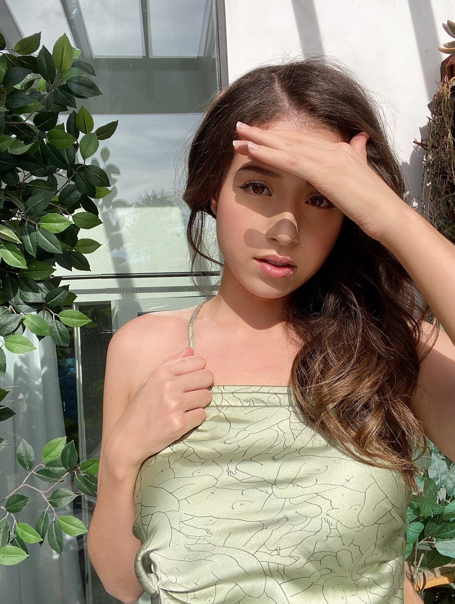 Coral Sharon 18 years old