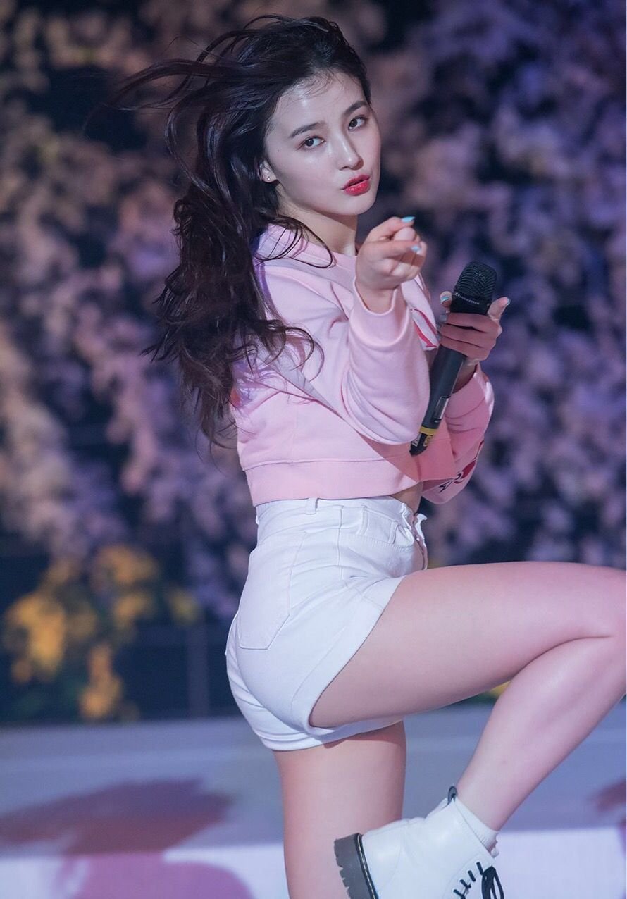 Nancy Momolend Figure