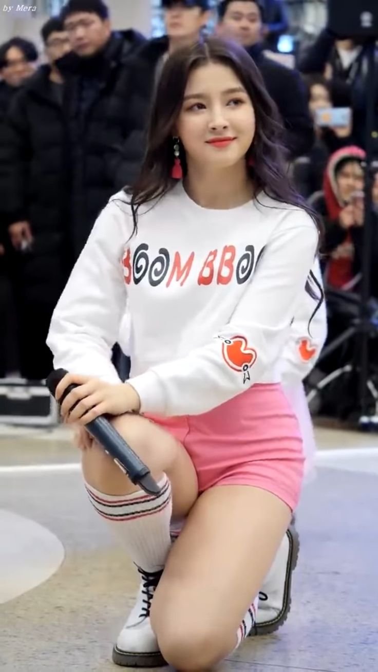 Nancy Momoland concert