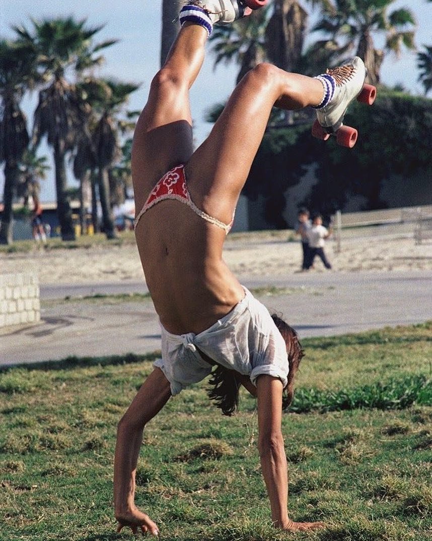 Sasha Smirnova Skateboarder