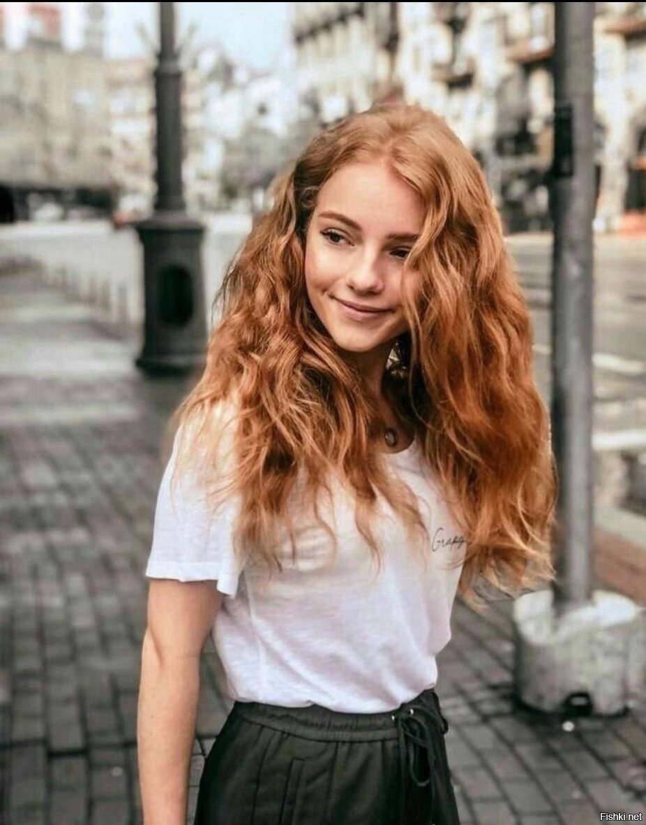 Julia adamenko in bikini