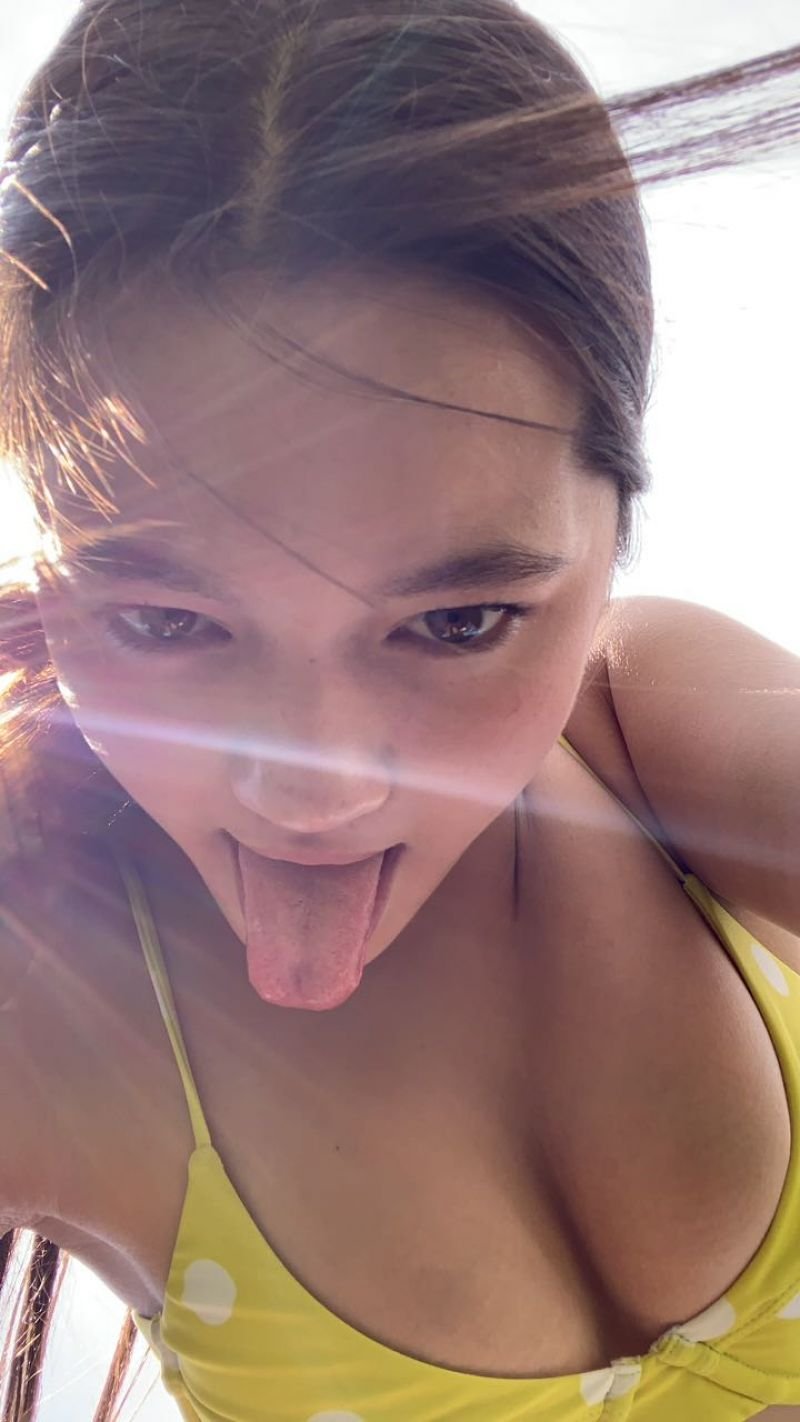Nude lily chee