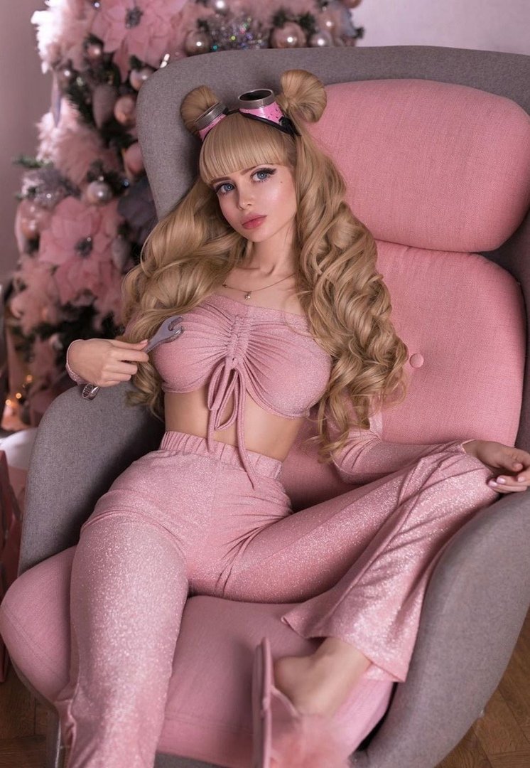 Angelica Kenova Angelica Kenova