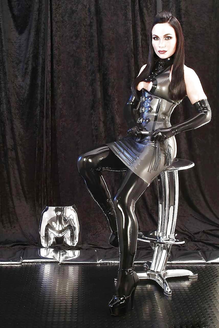 Jessica James in latex