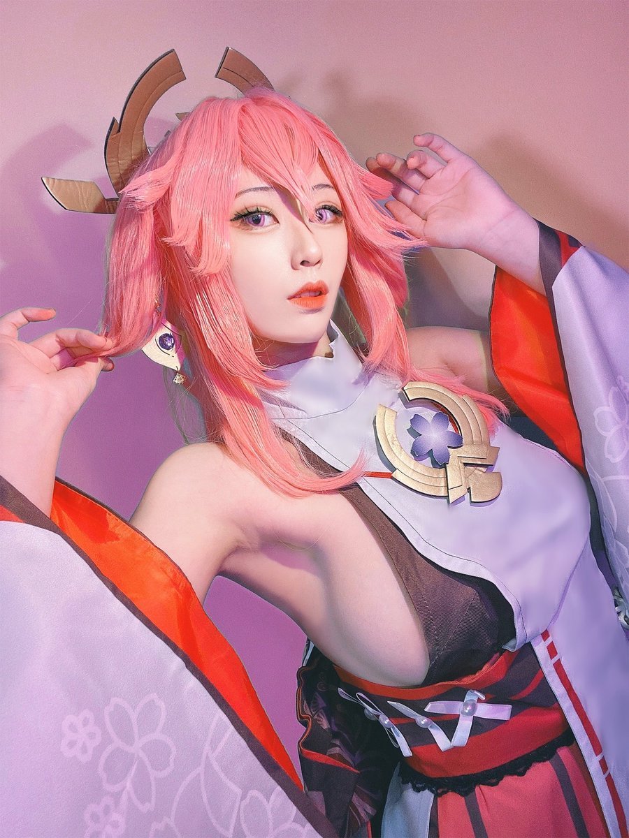 Yae miko cosplay boobs - 56 photo