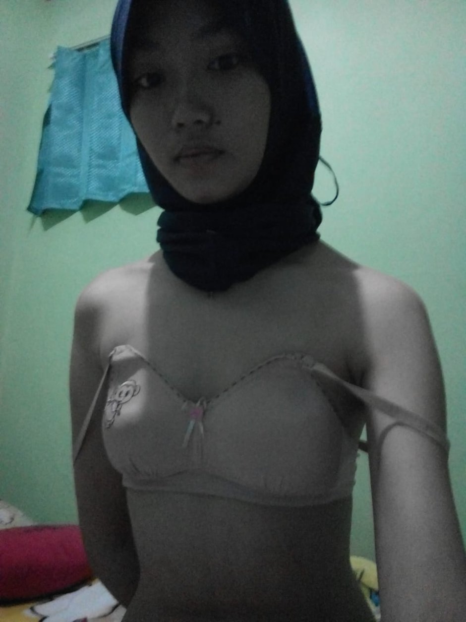 Sri ayu tarisa bugil - 65 photo