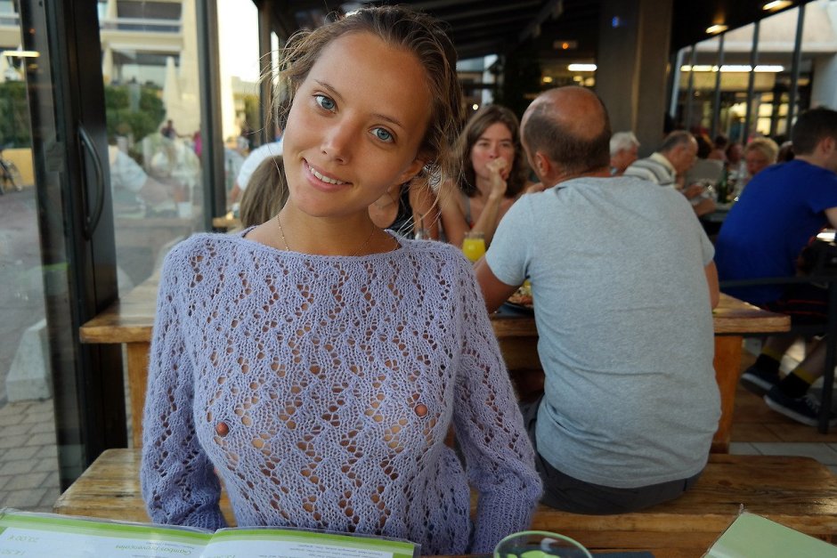 Girl 14 years old nobra
