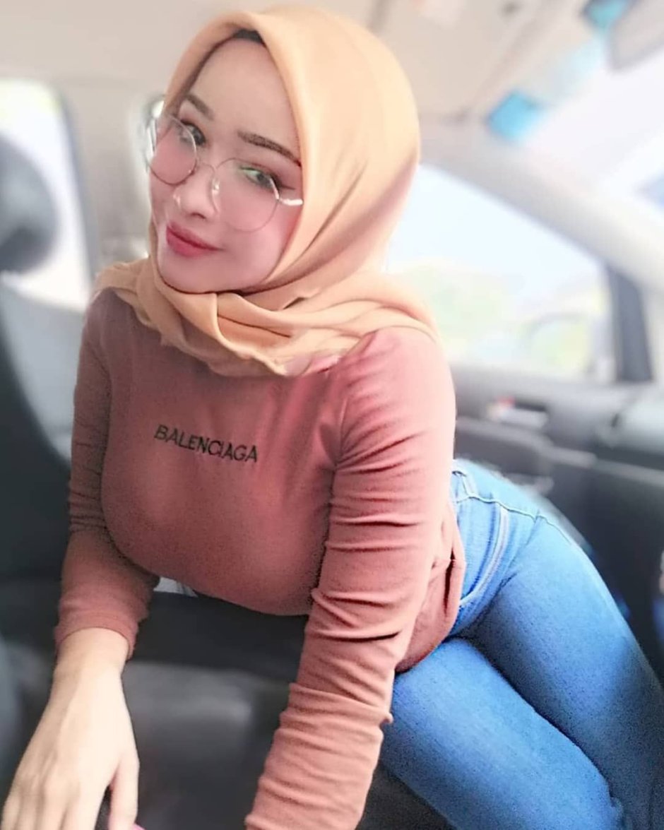 Victoria Kai Hijab