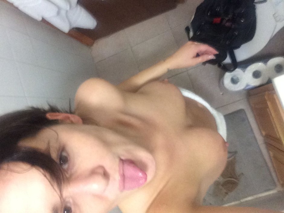 Drain of intimate photos of girls