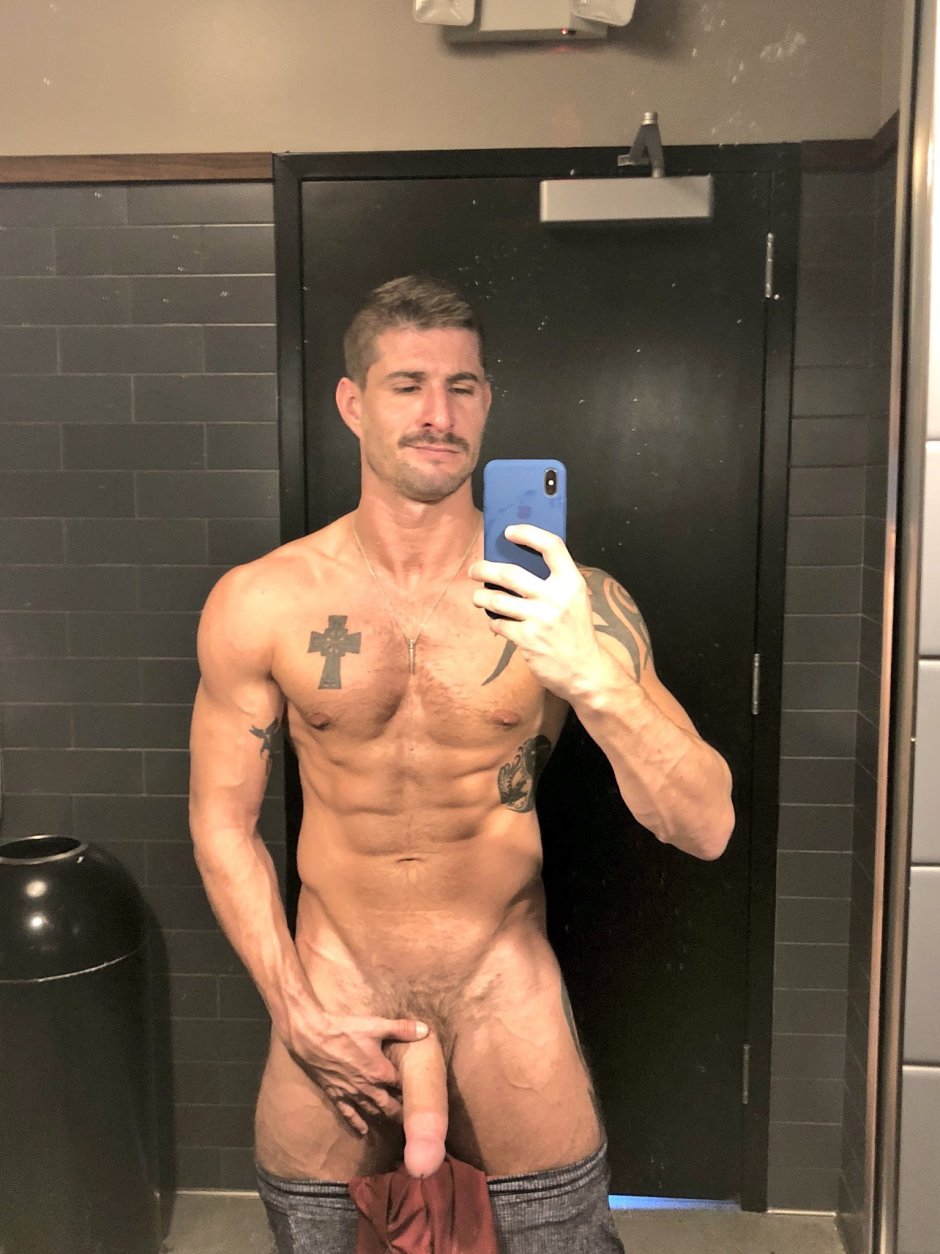 Naked guys natural in the bath