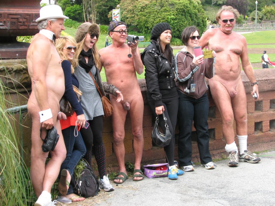 Russian naked guys in public