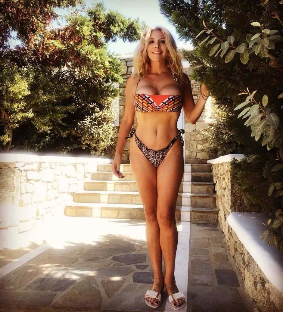 Gill Ellis-Young Plus Size