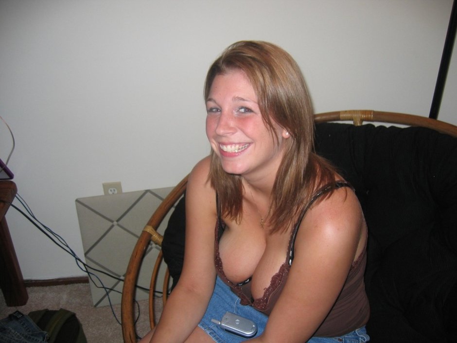 Large breasts Downblouse