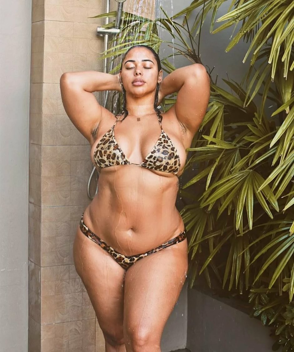 Big Big Tits Bikini