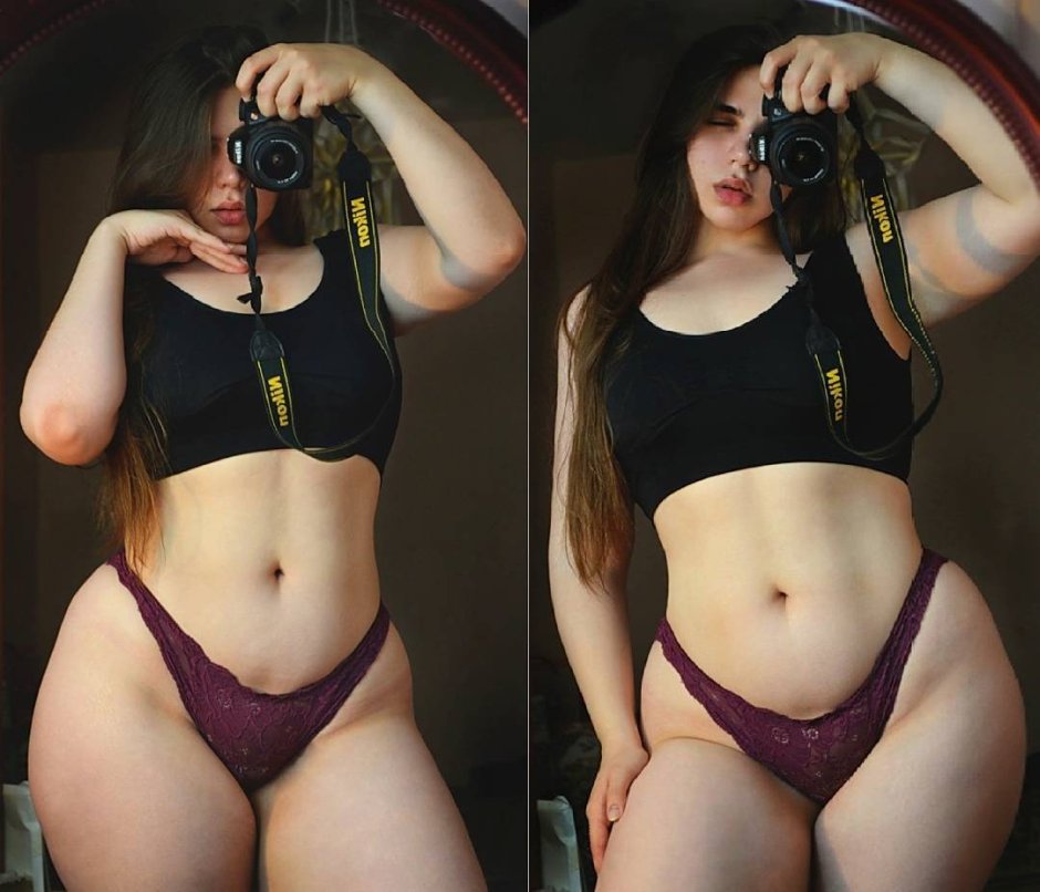 Stuffer Belly Girl in jeans