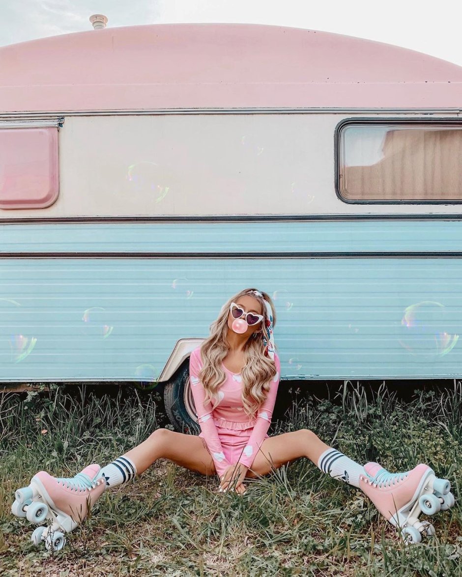 Photoshoot girl in pink rollers