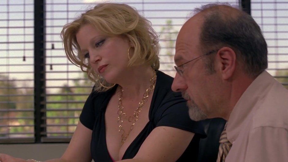 Skyler White bed scene