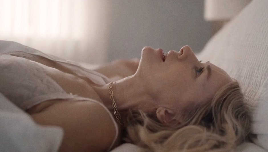 Naomi watts naked impossible