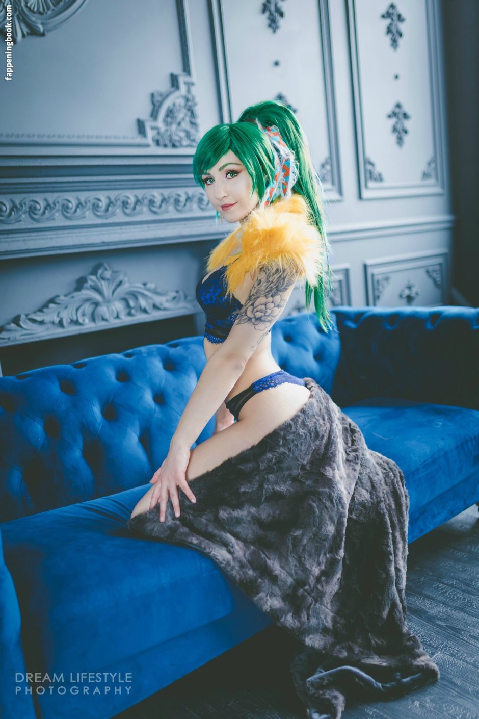 LuxLocosplay drain Patreon