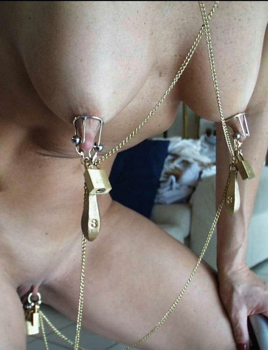 Huge clitoris with piercing
