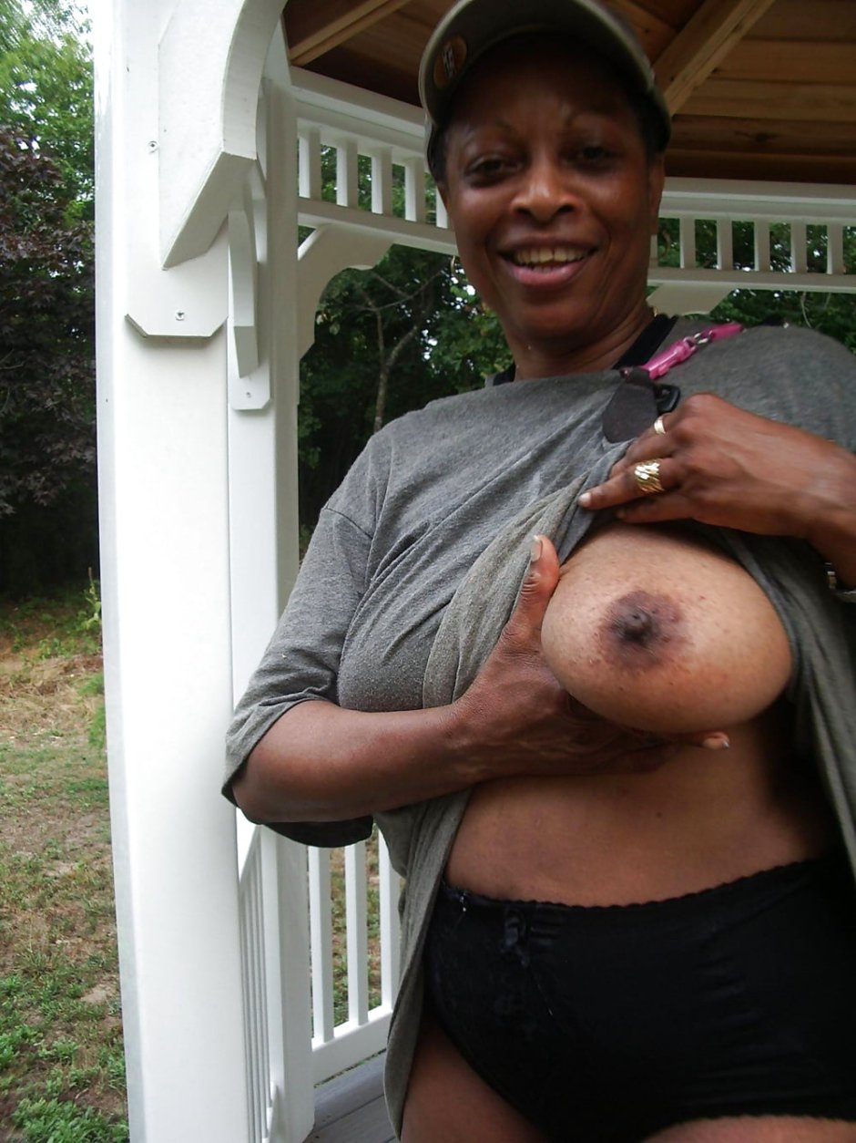 Home Cute Ebony Nude Girl photo