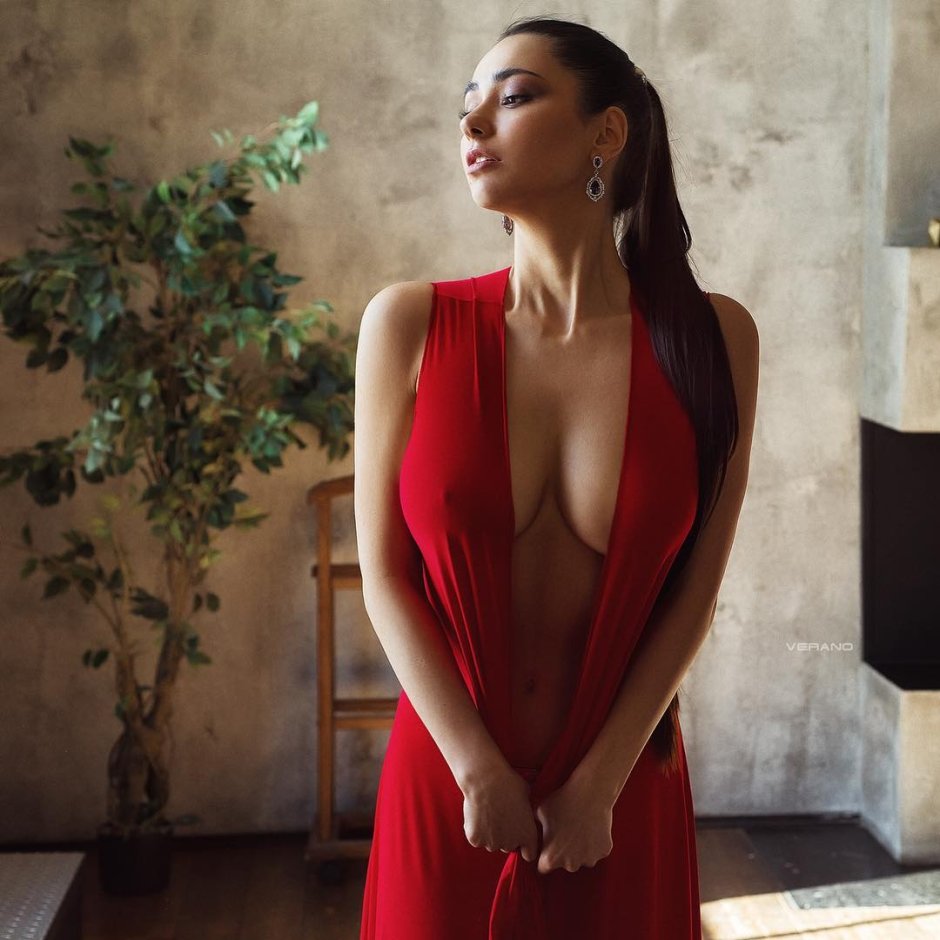 Model Helga Lovekaty