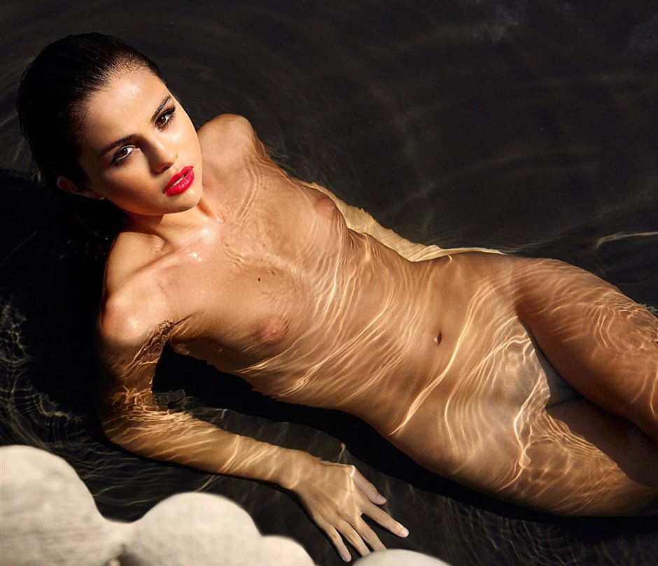 Naked Latin American singers