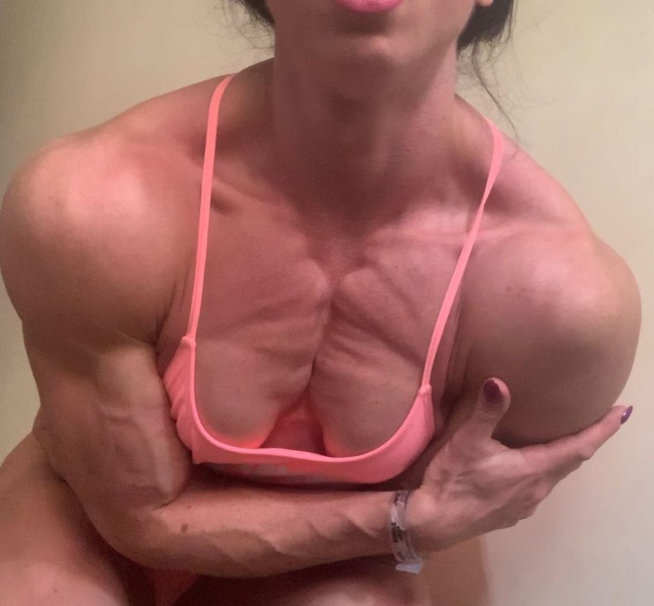 Vika Pogribnyak Instagram