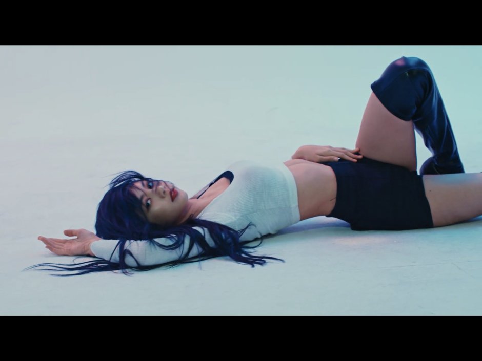 Lalisa Manoban in the top